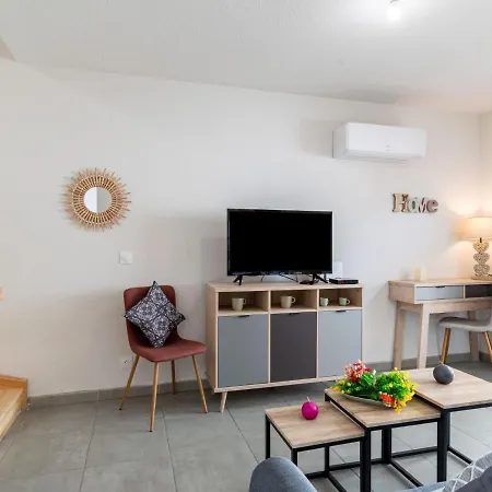 Sc H01 By Interhome
